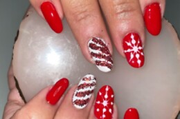 JENIFFER'S HANDS
