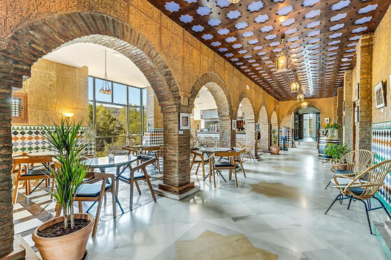 HOTEL CASTILLO DE MONDA - photo 4