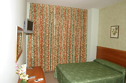 HOTEL FONDA NEUS