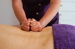 Joannie Moncel-David, Massages et lithothérapie