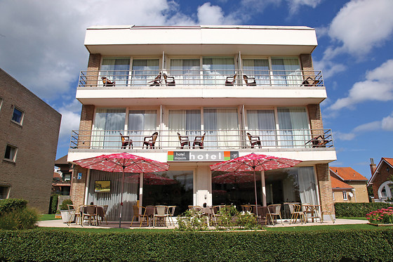 Hotel Maxim - photo 1
