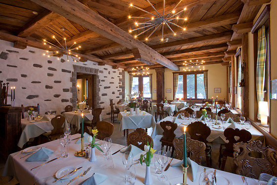 Hotel Allalin - photo 1