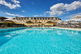 Mercure Chantilly Resort & Conventions
