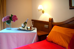 HOTEL MONTANÉ