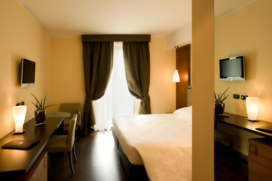 Red's Redaelli Hotel - photo 12