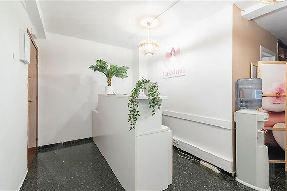 LAKSHMI BARCELONA - photo 1