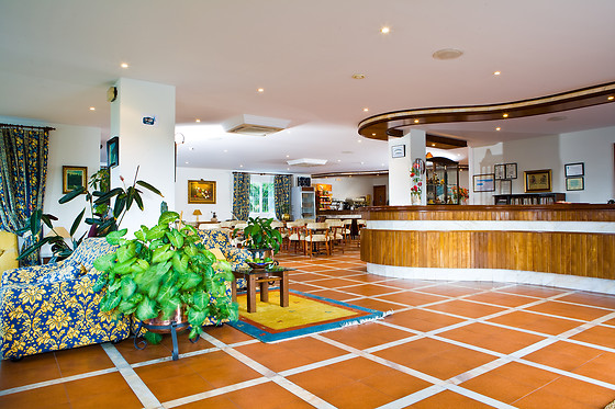 APARTHOTEL VILLA CABICASTRO - photo 2
