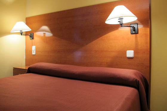 APARTHOTEL BERTRAN - photo 0