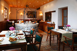 Domaine de Châteauvieux****