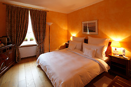 Domaine de Châteauvieux****
