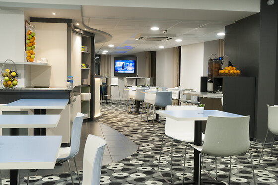 Brit Hotel Mâcon Centre Gare - photo 5