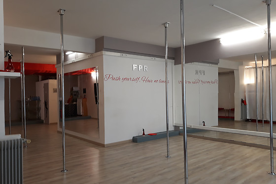 French Pole Riviera - photo 0