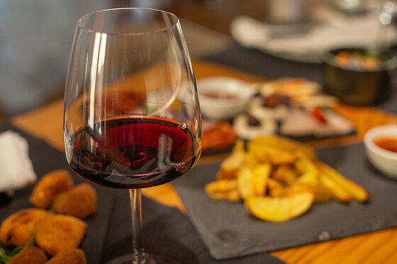 SEIS WINE BAR - GARRAFEIRA & PETISCOS - photo 16