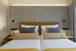 NEYA PORTO HOTEL****