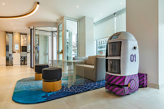 YOTEL PORTO - photo 2