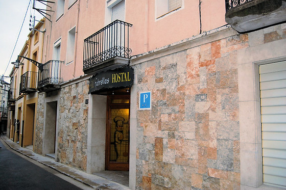 HOSTAL FABRELLAS - photo 3
