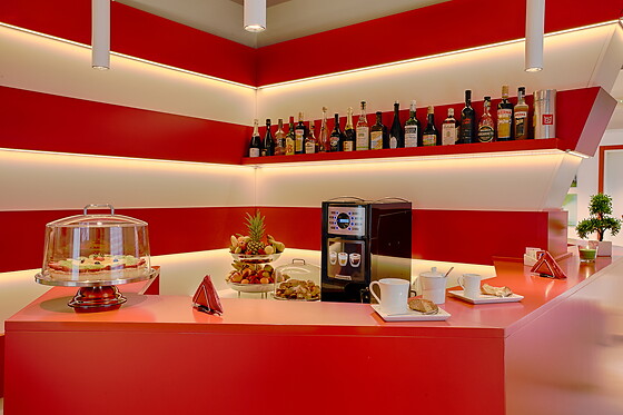 Hospitality Hotel - photo 2