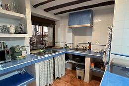 CASA CUEVA ENTRE HOCES