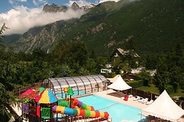 Camping Koawa Le Château De Rochetaillé