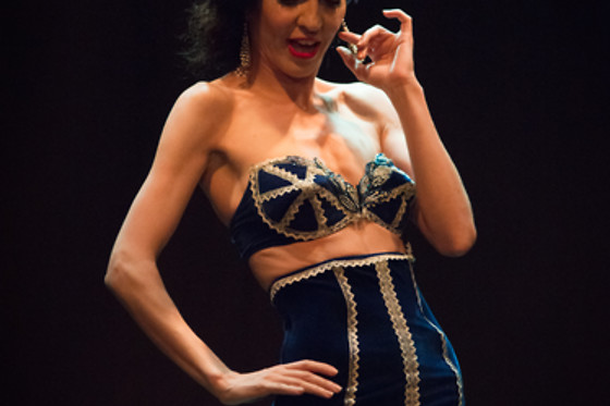 EVIL EVA BURLESQUE SCHOOL - photo 7