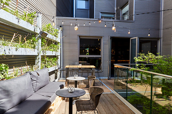 Hotel Indigo Antwerpen - photo 2