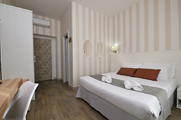 Vaticanrooms.net