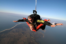 FL 140 Parachutisme Bordeaux