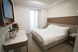M&F Hotel