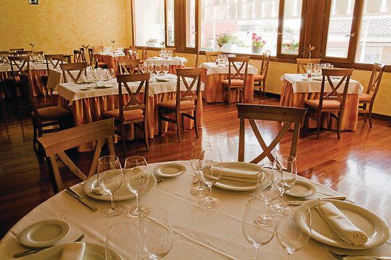 RESTAURANTE LA FONTANILLA - photo 0