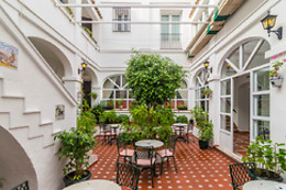 HOTEL LOS OLIVOS