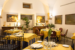 HOTEL IZÁN TRUJILLO