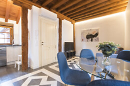 APARTAMENTOS VIRGEN BLANCA