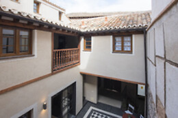 APARTAMENTOS VIRGEN BLANCA